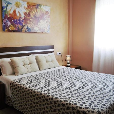 Amplio Piso 8 Mts Mezquita - Wifi - A/C - Parking Córdoba Exteriör bild
